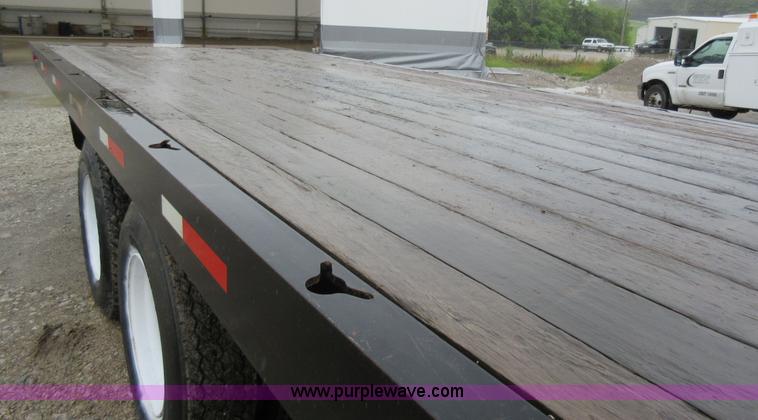 image for item AO9124 2003 Freightliner FL80 roll back truck