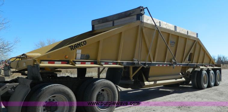 image for item AQ9410 1997 Ranco bottom dump trailer