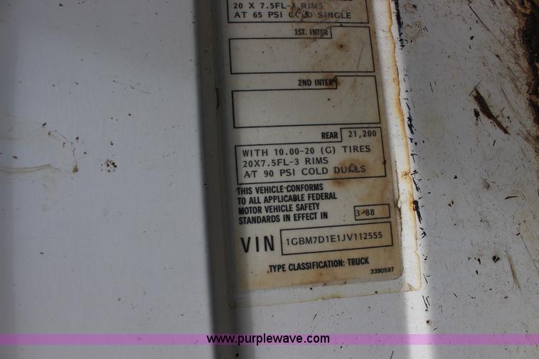 image for item F7970 1988 Chevrolet C60 oil distributior truck