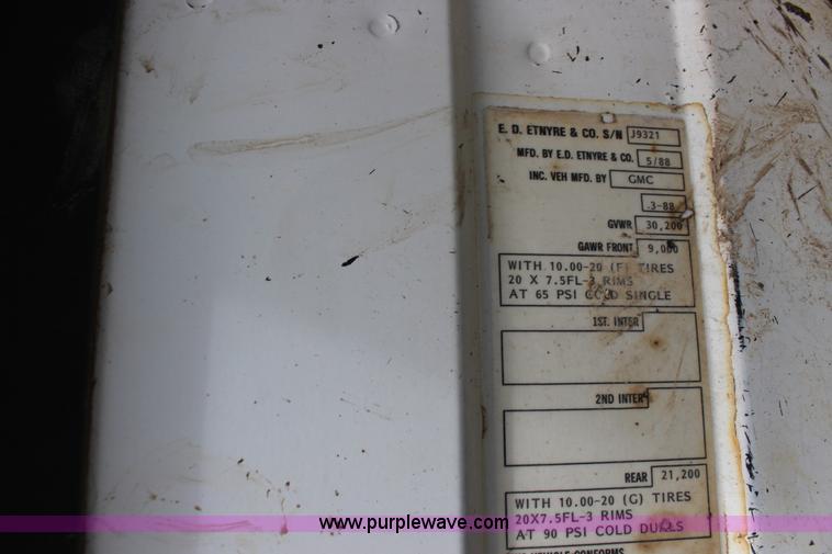 image for item F7970 1988 Chevrolet C60 oil distributior truck