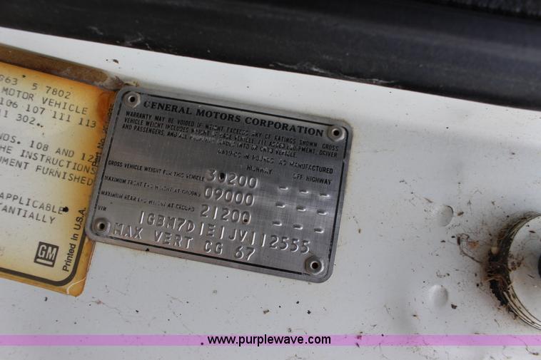 image for item F7970 1988 Chevrolet C60 oil distributior truck