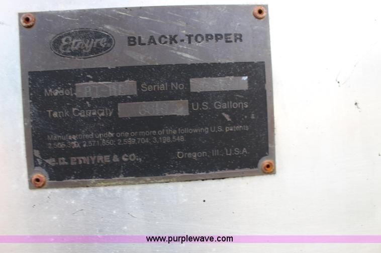 image for item F7970 1988 Chevrolet C60 oil distributior truck