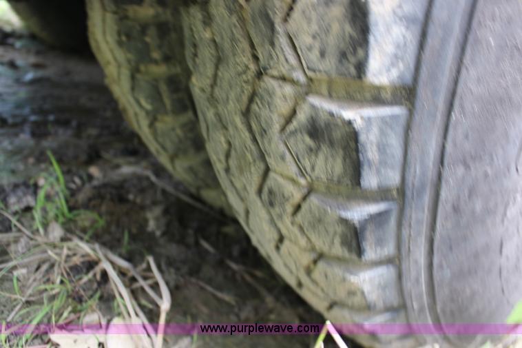 image for item F7970 1988 Chevrolet C60 oil distributior truck