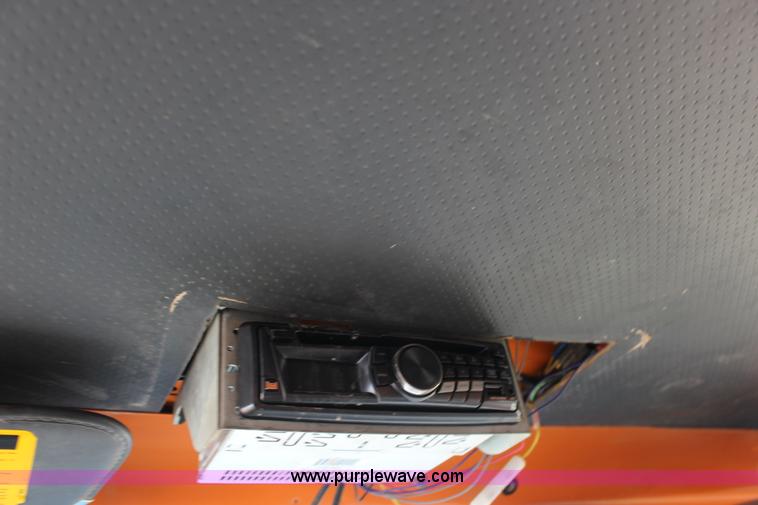 image for item F7972 1989 Ford LNT8000 dump truck