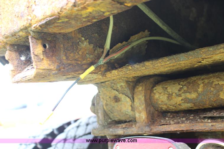 image for item F7972 1989 Ford LNT8000 dump truck