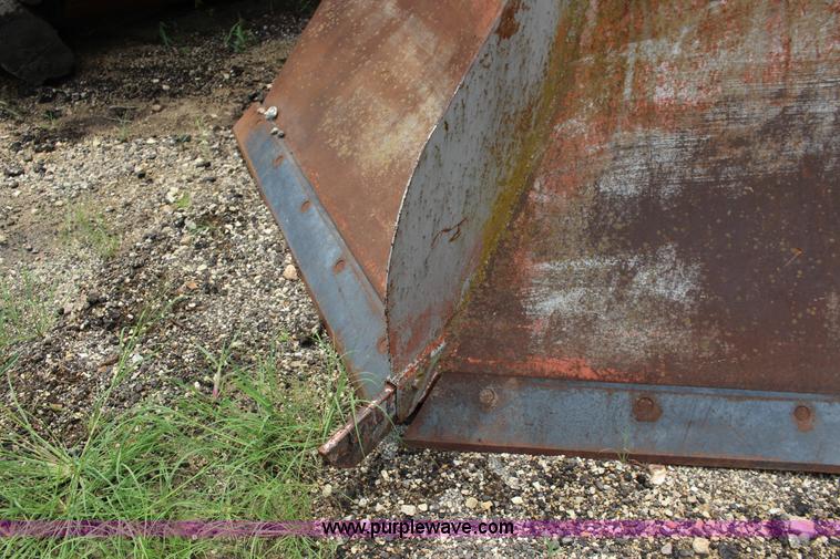 image for item F7976 Balderson BV30T V-nose snow plow