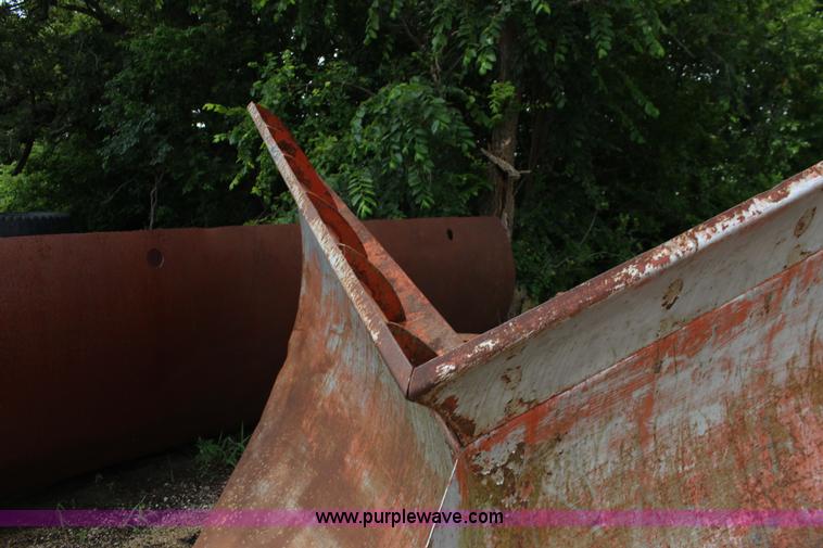 image for item F7976 Balderson BV30T V-nose snow plow