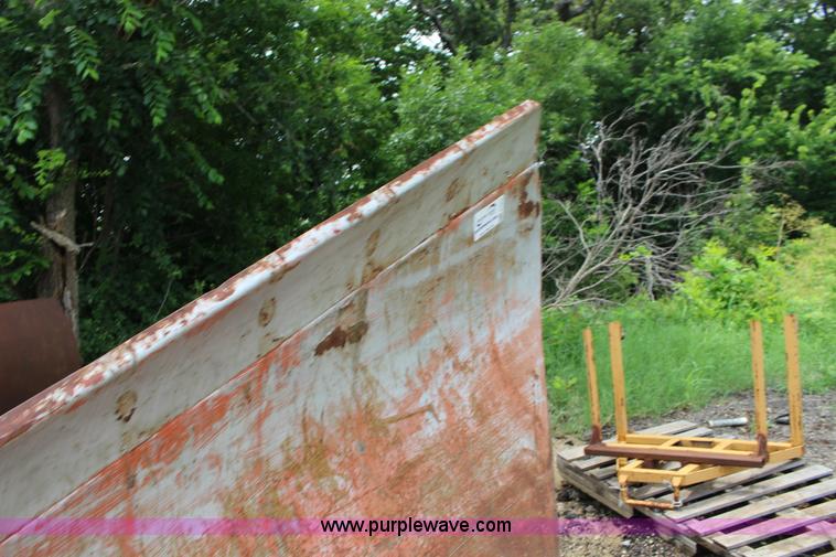 image for item F7976 Balderson BV30T V-nose snow plow