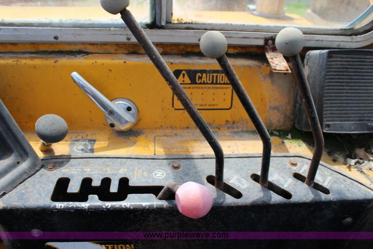 image for item F7983 John Deere 762 elevating scraper