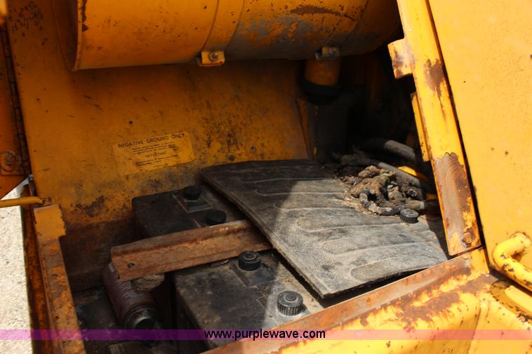 image for item F7983 John Deere 762 elevating scraper