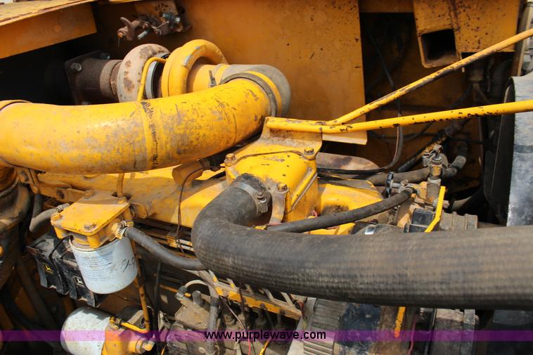 image for item F7983 John Deere 762 elevating scraper