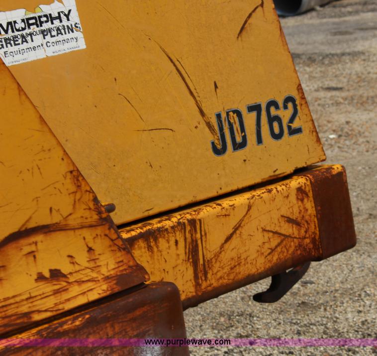 image for item F7983 John Deere 762 elevating scraper