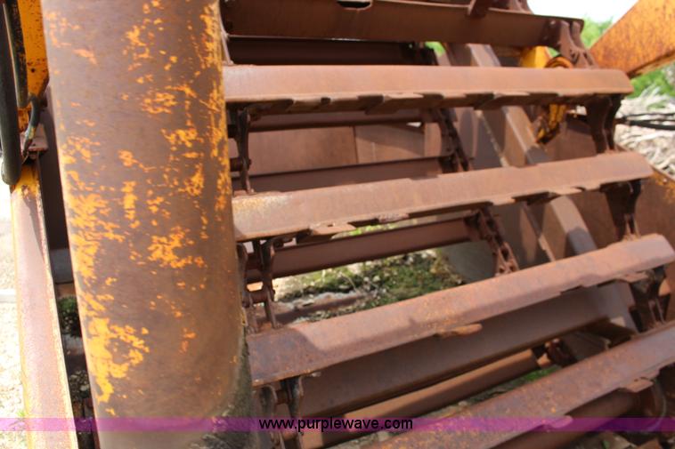 image for item F7983 John Deere 762 elevating scraper