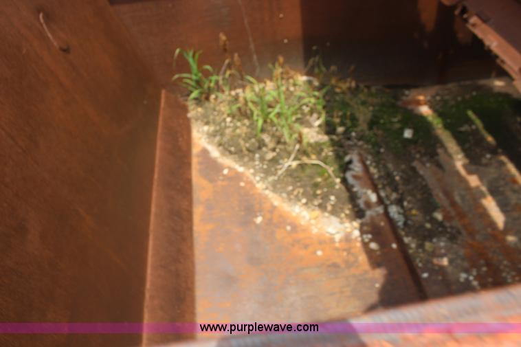 image for item F7983 John Deere 762 elevating scraper