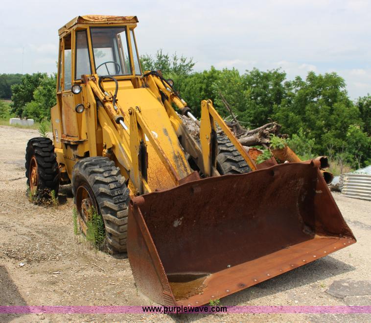 image for item F7984 1971 Allis Chalmers 840 wheel loader