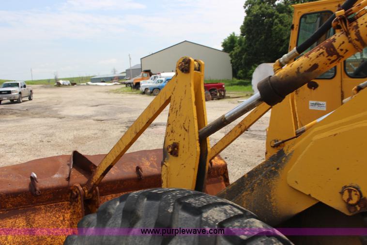 image for item F7984 1971 Allis Chalmers 840 wheel loader