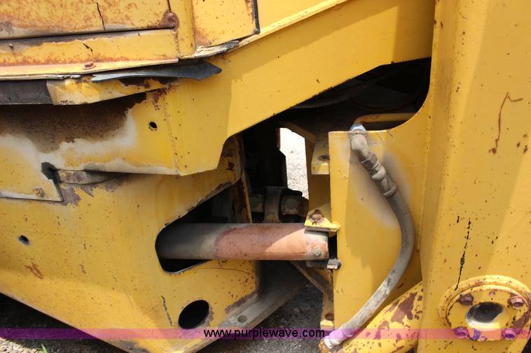 image for item F7984 1971 Allis Chalmers 840 wheel loader