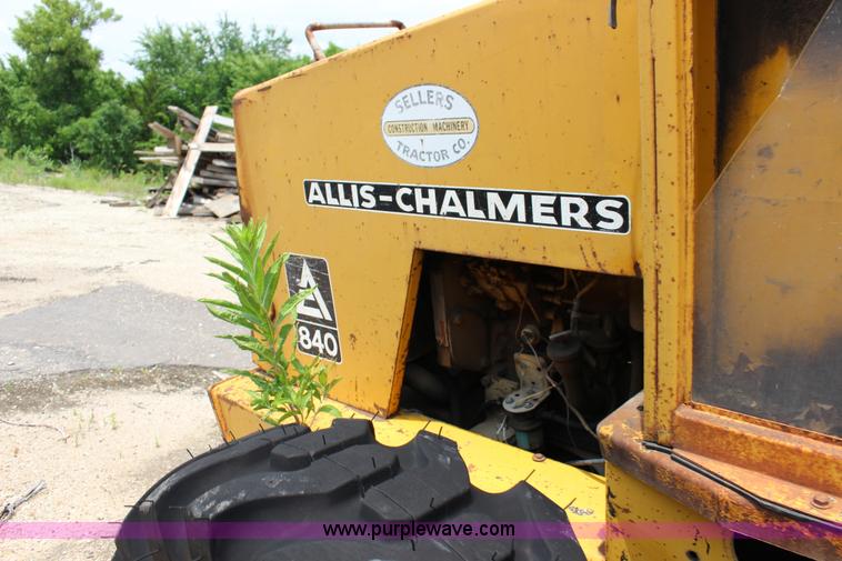 image for item F7984 1971 Allis Chalmers 840 wheel loader