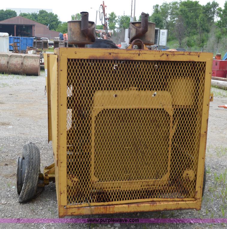 image for item G3668 Caterpillar 3208 generator