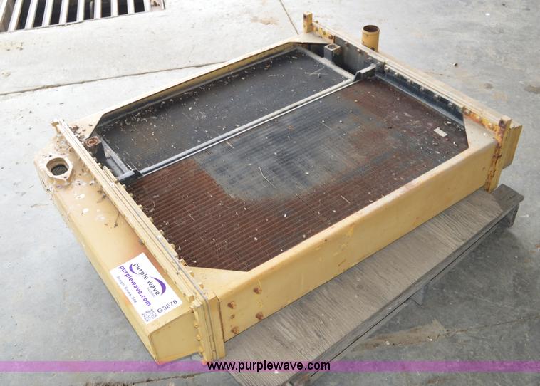 image for item G3678 Caterpillar 963B track loader radiator