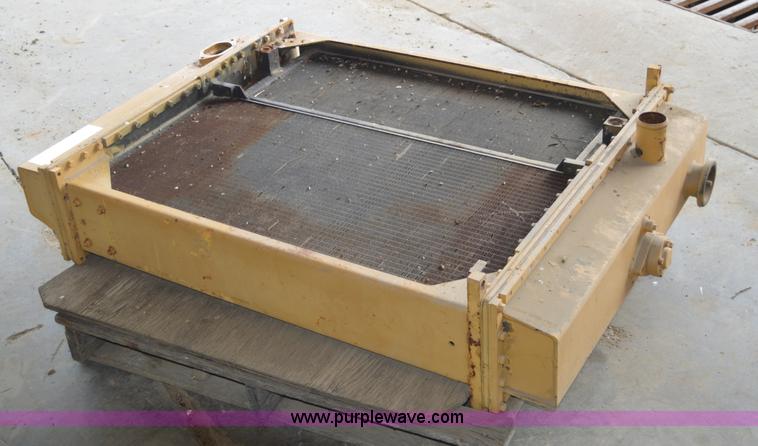image for item G3678 Caterpillar 963B track loader radiator