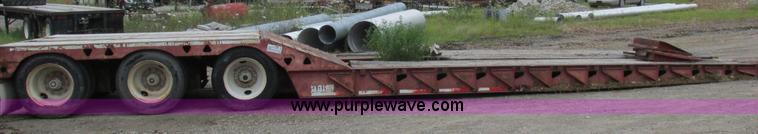 image for item H3258 1999 Trail King TK110HDG-483 equipment trailer