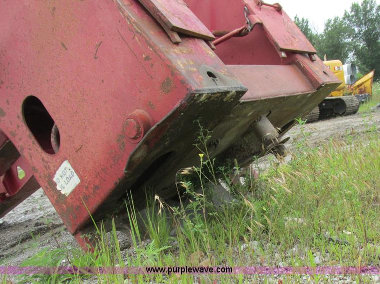 image for item H3258 1999 Trail King TK110HDG-483 equipment trailer