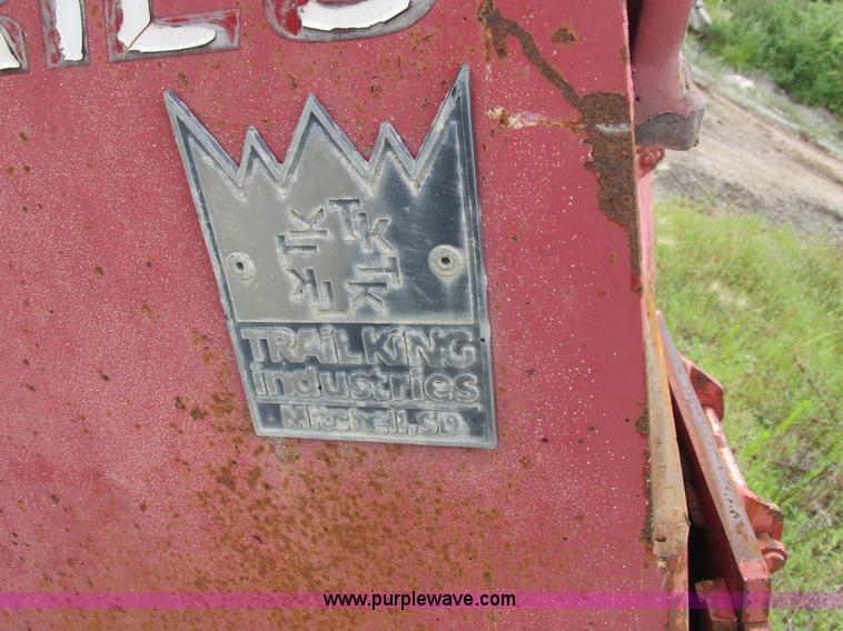 image for item H3258 1999 Trail King TK110HDG-483 equipment trailer