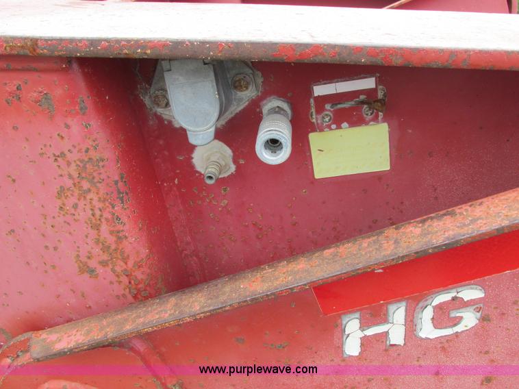 image for item H3258 1999 Trail King TK110HDG-483 equipment trailer