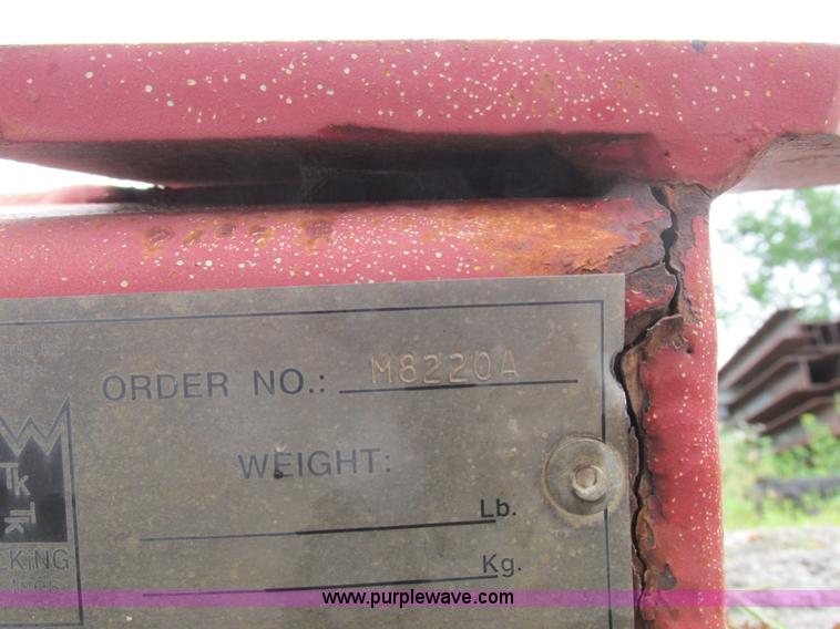 image for item H3258 1999 Trail King TK110HDG-483 equipment trailer