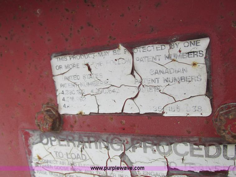 image for item H3258 1999 Trail King TK110HDG-483 equipment trailer