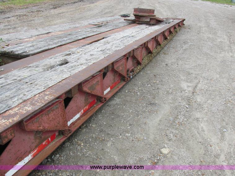 image for item H3258 1999 Trail King TK110HDG-483 equipment trailer