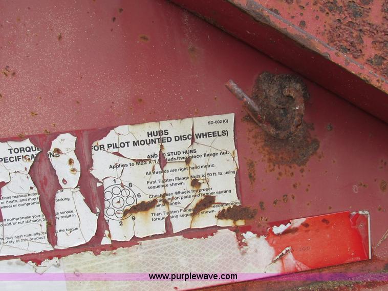 image for item H3258 1999 Trail King TK110HDG-483 equipment trailer