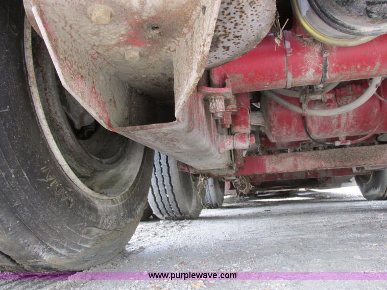 image for item H3258 1999 Trail King TK110HDG-483 equipment trailer