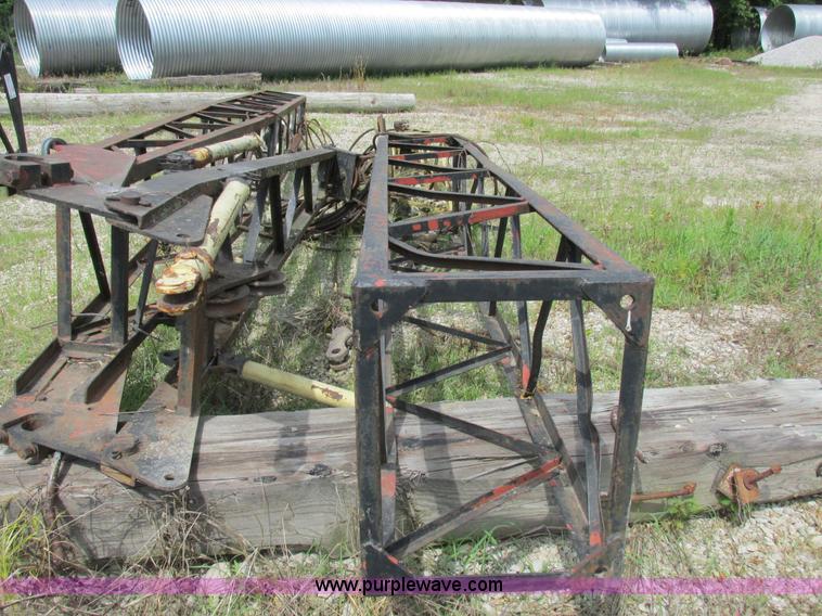 image for item H3260 Link Belt crane sections with jibs