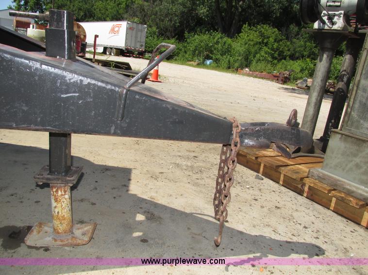 image for item H4552 Smith air compressor