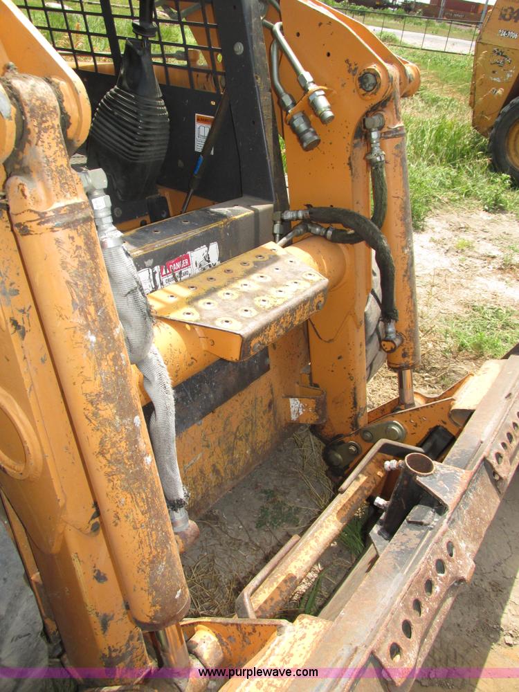 image for item H4564 2003 Case 40XT skid steer