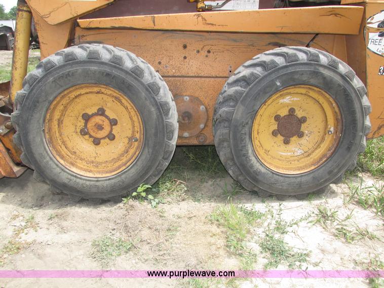 image for item H4565 1993 Case 1840 skid steer
