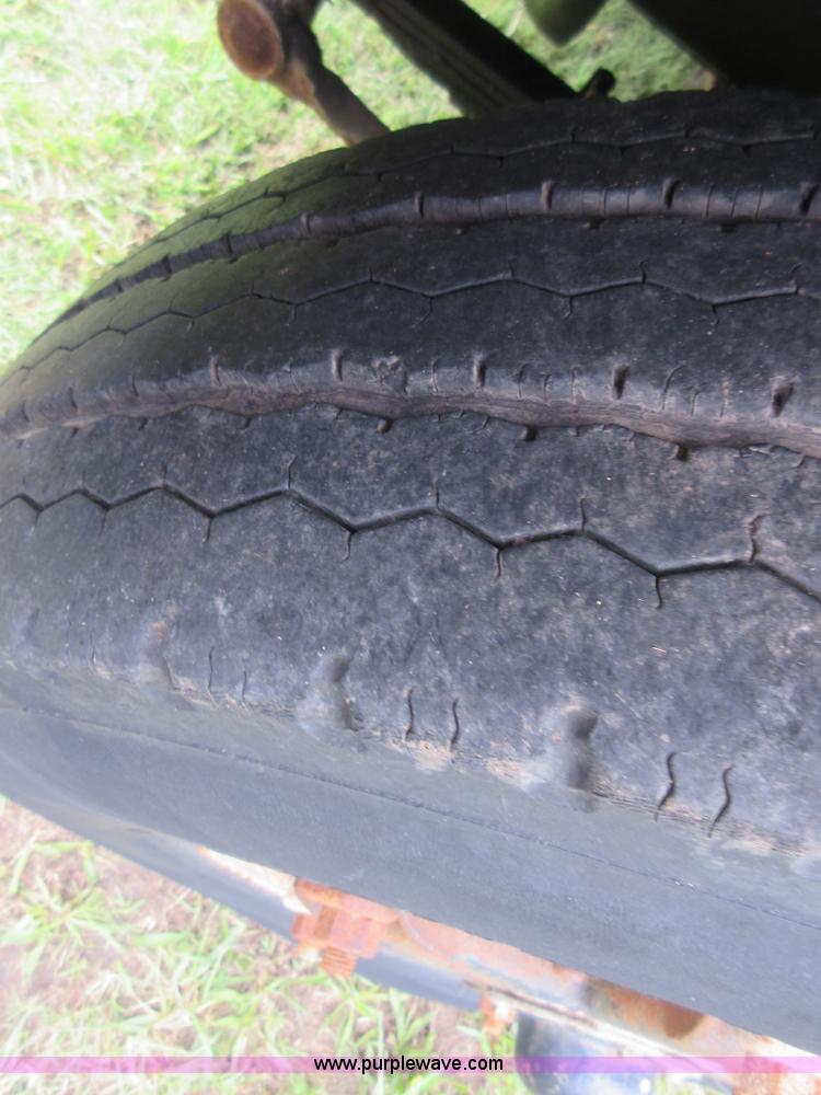 image for item I2074 1988 Ford F800 sewer jet truck