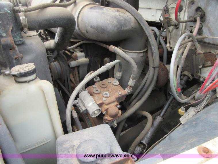 image for item I2074 1988 Ford F800 sewer jet truck