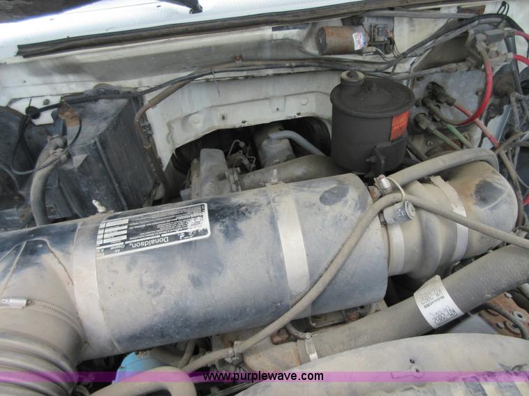 image for item I2074 1988 Ford F800 sewer jet truck