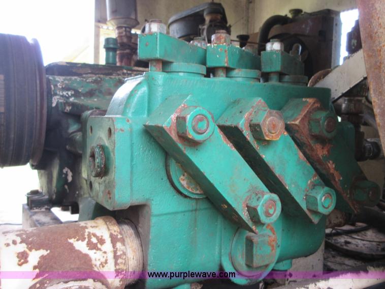 image for item I2074 1988 Ford F800 sewer jet truck