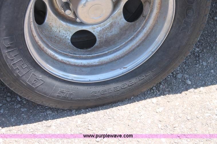 image for item J1476 1999 Chevrolet 3500HD service truck