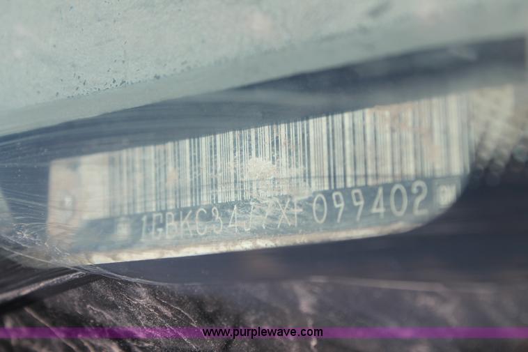 image for item J1476 1999 Chevrolet 3500HD service truck