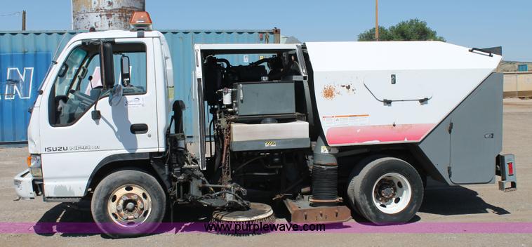 image for item J1478 2000 Isuzu NPRHD street sweeper