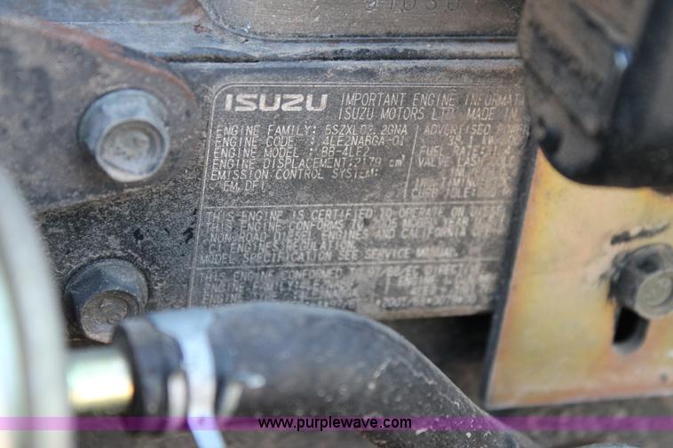 image for item J1478 2000 Isuzu NPRHD street sweeper