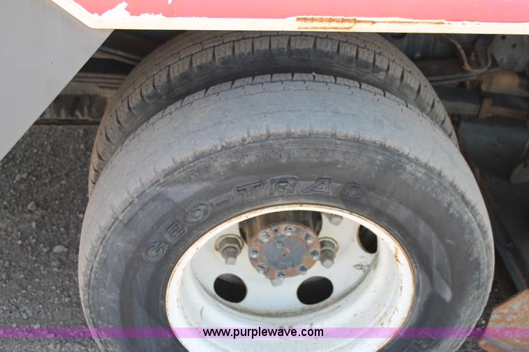 image for item J1478 2000 Isuzu NPRHD street sweeper