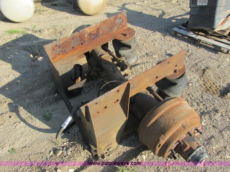 image for item J1753 Spicer tag axle