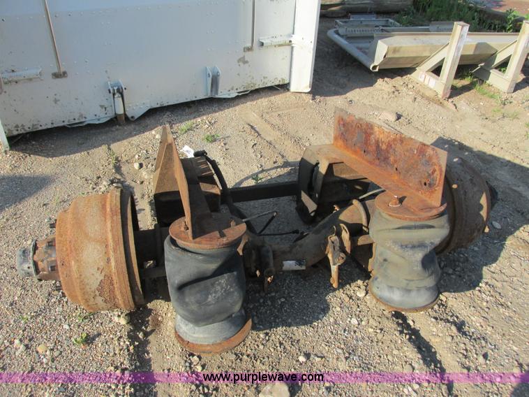 image for item J1753 Spicer tag axle