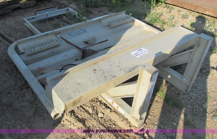 image for item J1754 Merritt headache rack